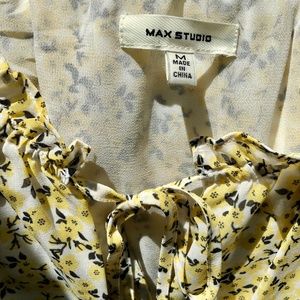 Yellow flowered sleeveless blouse-M **Max Studio**